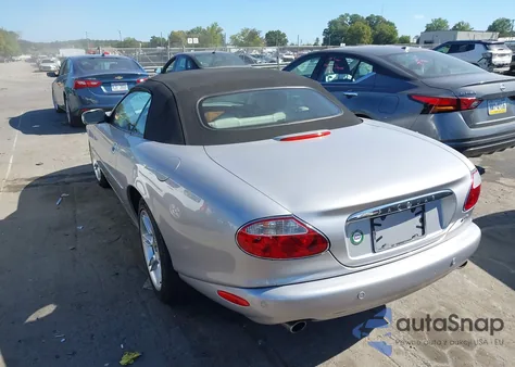 2001 Jaguar Xk8 из США, поврежденный, VIN SAJDA42C91NA18938
